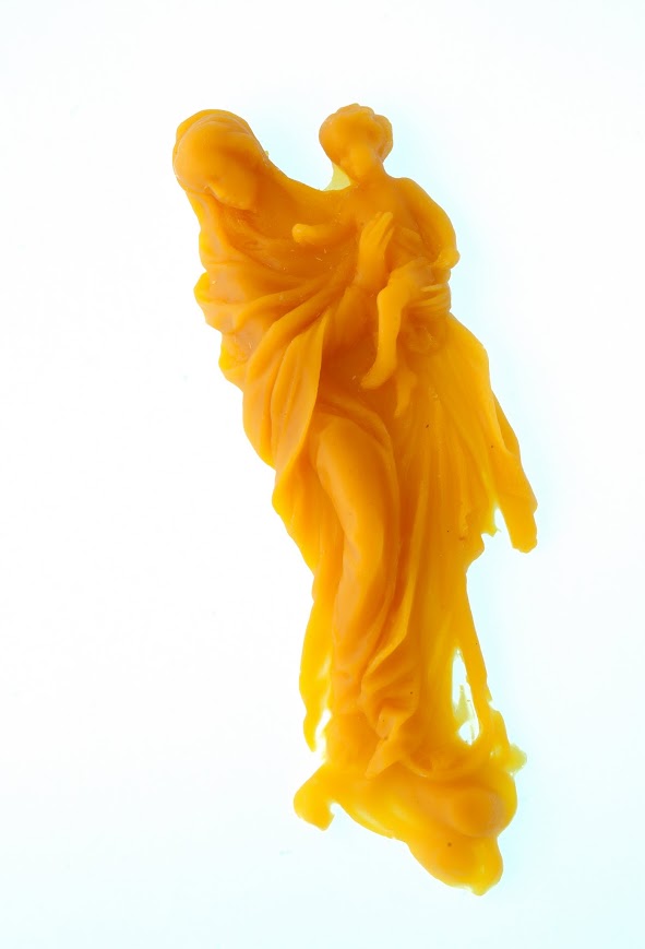 Свеча восковая малая "Мать и дитя"