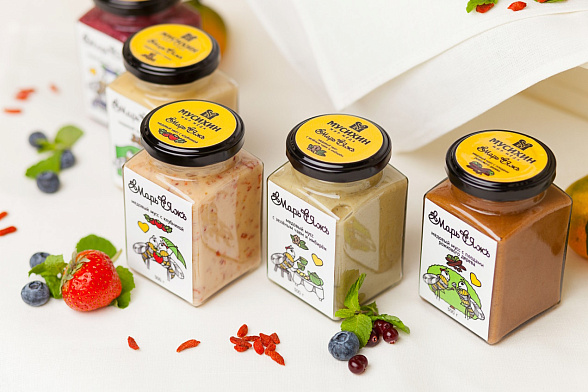 Взбитый мёд с плодами рожкового дерева (кэробом)