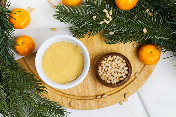 Медовый мусс с кедровыми орешками